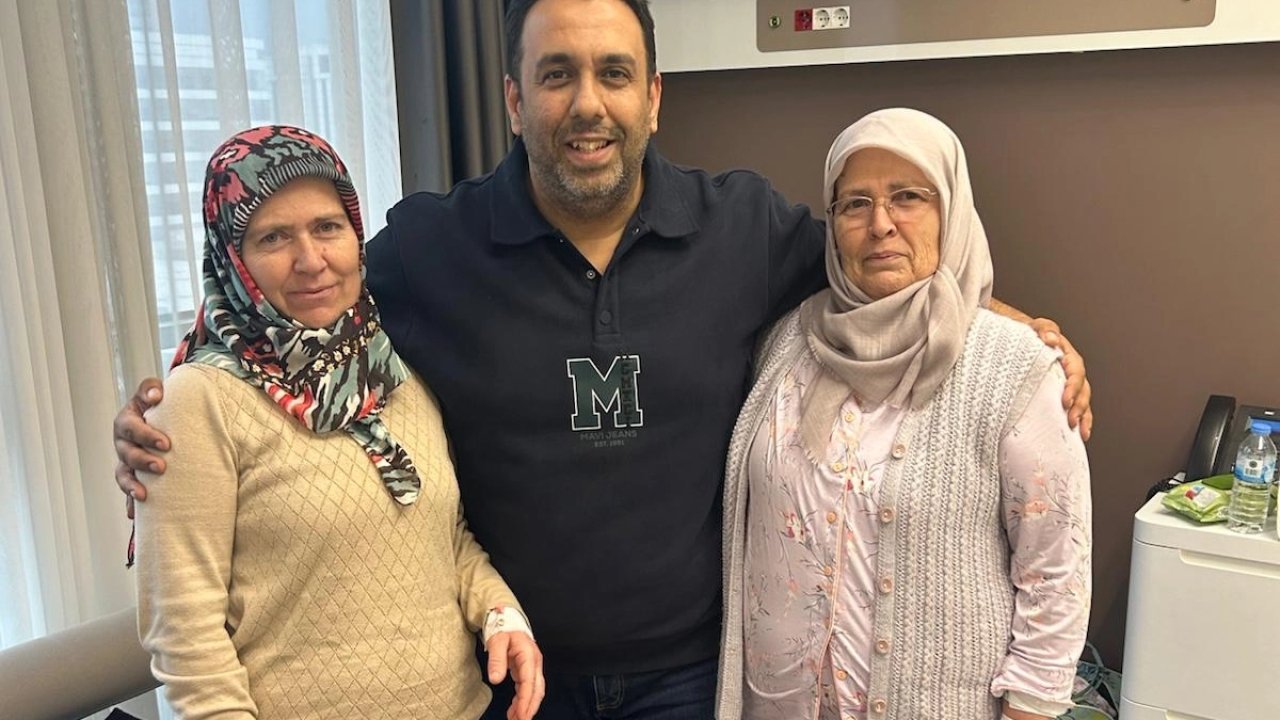 Çanakkaleli iki kız kardeş kanseri aynı gün Bursa'da yendi