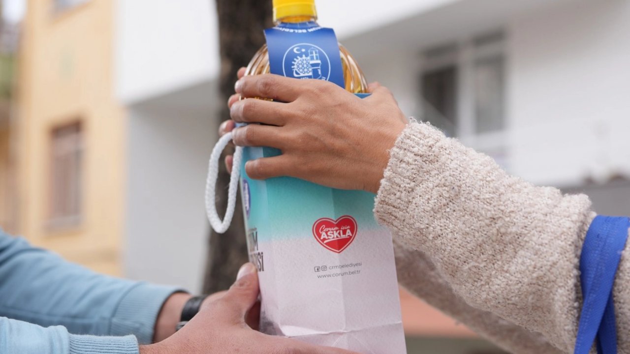 Çorum’da binlerce aileye Ramazan yardımı