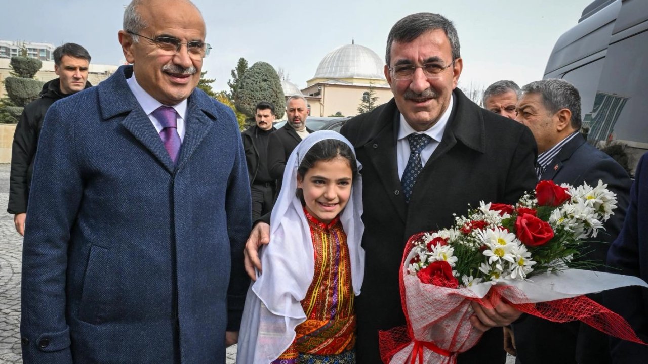 Cumhurbaşkanı Yardımcısı Cevdet Yılmaz'dan Malatya'ya tebrik