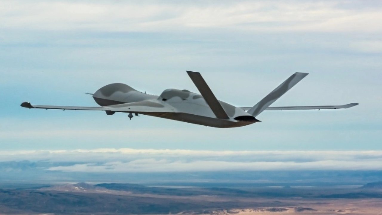 GA-ASI ve ABD Hava Kuvvetleri, müşterek otonomi tatbikatında F-22 ve MQ-20 ile insanlı-insansız ekip oluşturma gösterimi gerçekleştirdi