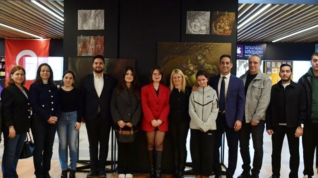 İstanbul Beylikdüzü’nde ‘Evrenler’ sergisine yoğun ilgi