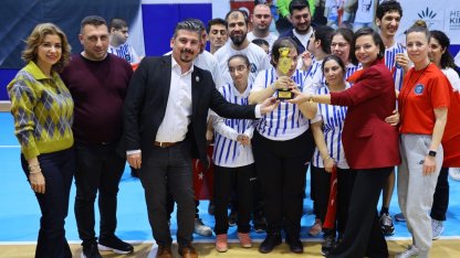 İzmir Karabağlar'da sömestr şenliği bayram havasında geçti