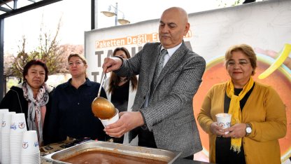 Kadın kooperatiflerinden tarhana ikramı