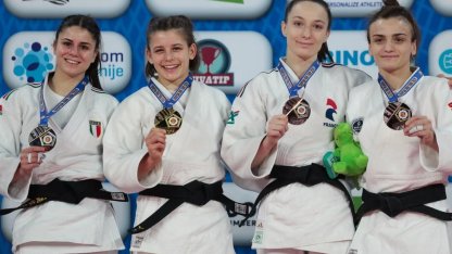 Kağıtspor’dan madalya yağmuru