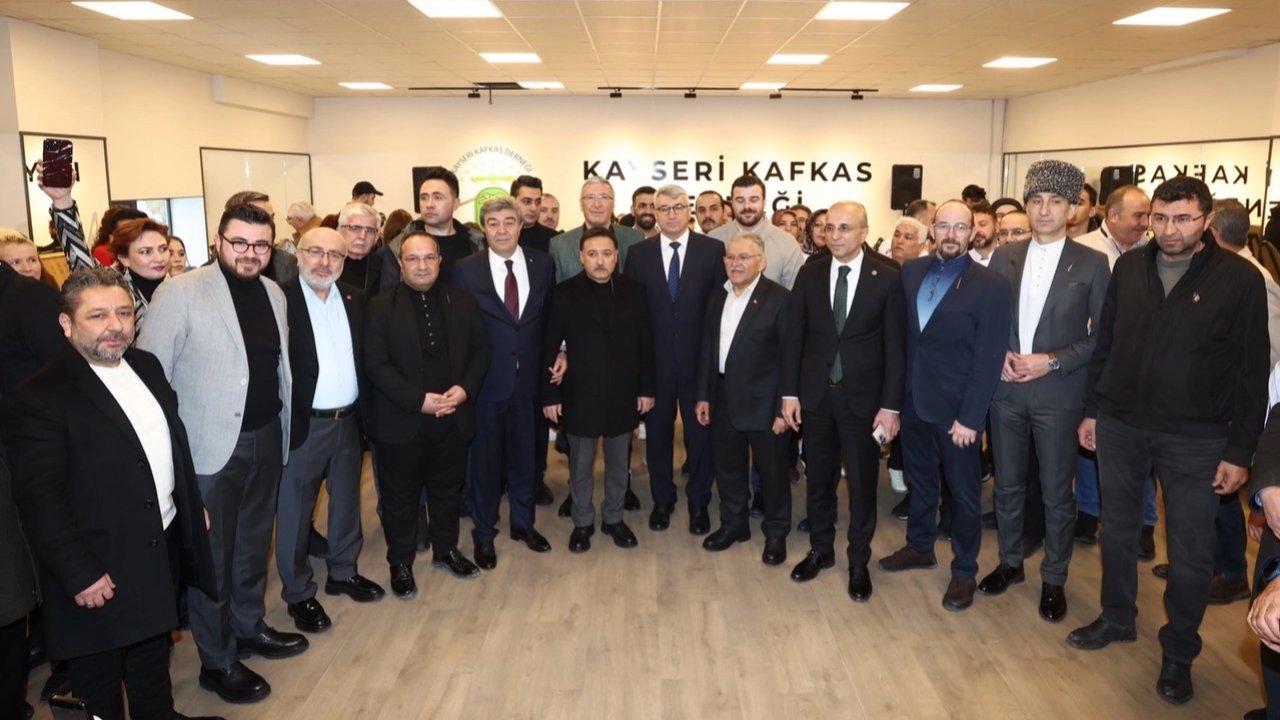 Kayseri Büyükşehir'den birlik mesajları