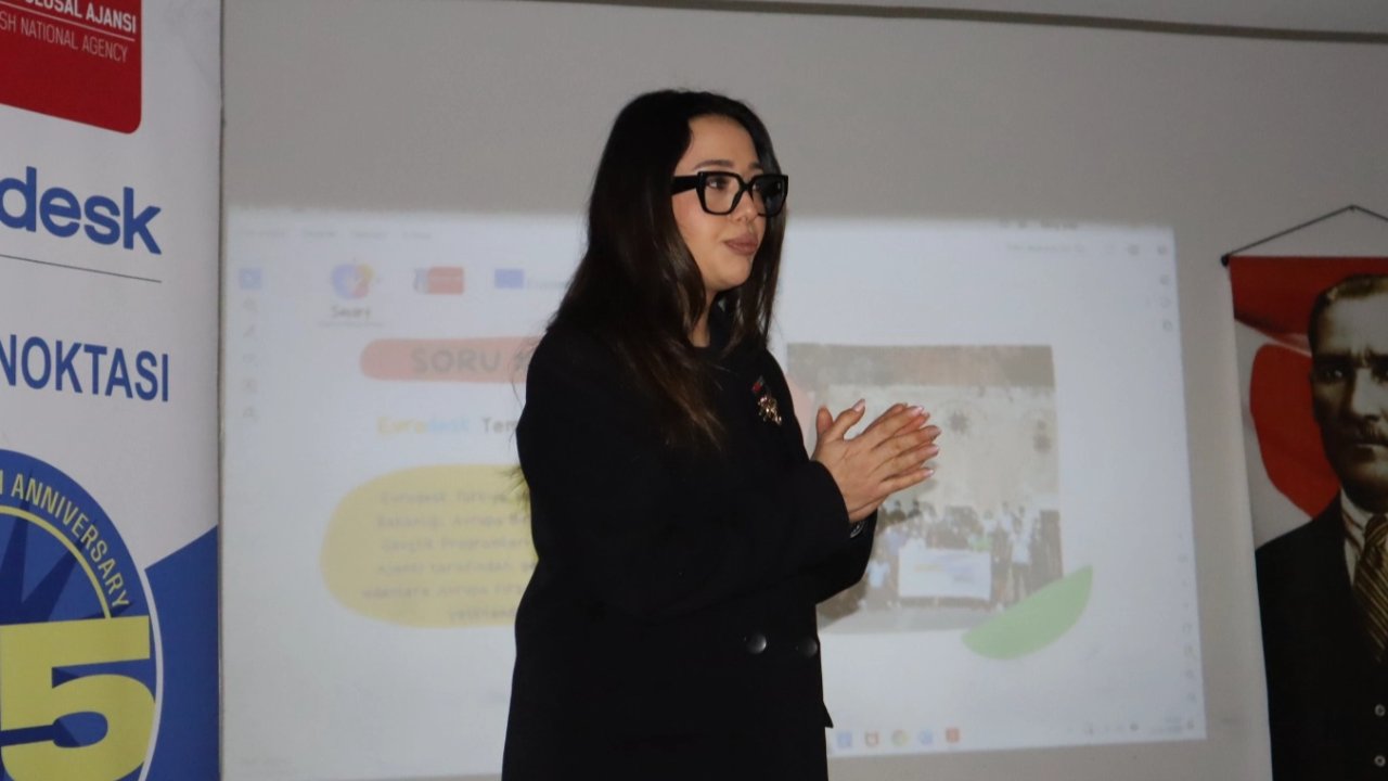 Kocaeli İzmit'te öğrencilere Avrupa fırsatları tanıtımı