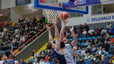 Konya Büyükşehir Belediyespor evinde şov yaptı