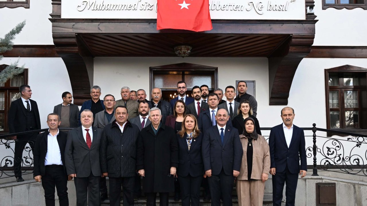 Mansur Yavaş Kalecik’te Hamsi Şöleni’ne katıldı