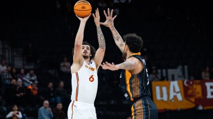 TOFAŞ, milli basketbolcu Sadık Emir Kabaca'yı kadrosuna kattı