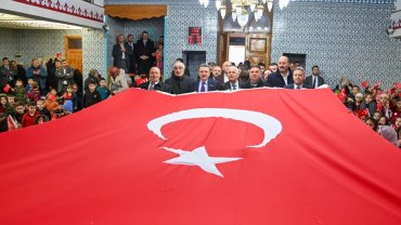 Trabzon’da Başkan Genç ve çocuklar şehit Eren Bülbül’ü unutmadı