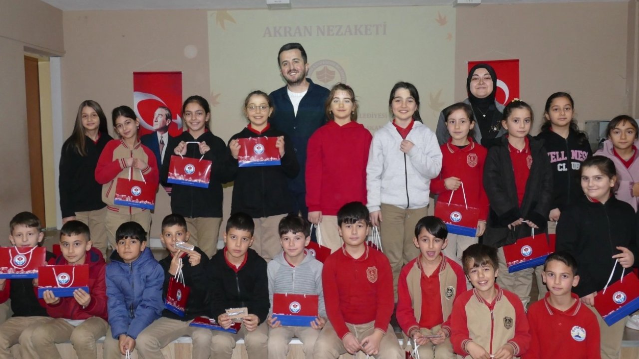 Trabzon’da çocuklara “Akran Nezaketi” eğitimi