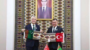Türkiye ve Türkmenistan ticari ilişkileri geliştiriyor... Hedef 5 milyar dolar