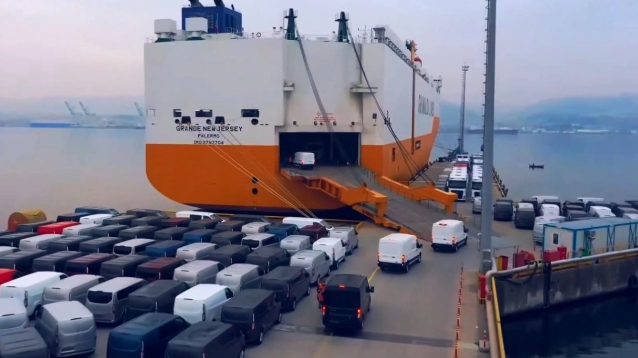 Türkiye'nin otomotiv ihracatına 3,1 milyar dolarla rekor başlangıç