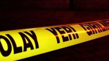 Yığılca–Alaplı yolunda tır şarampole devrildi