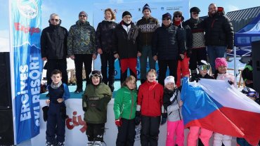 5'nci Diplomatik Kayak Yarışı nefesleri kesti