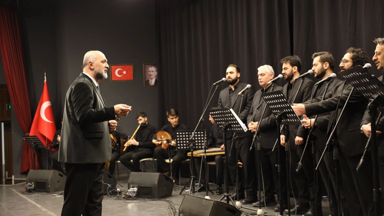 Ayasofya'dan gelen ilahi nağmeler Sakaryalılarla buluştu