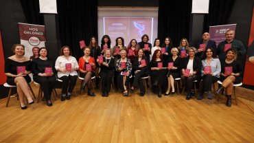 Bakırköy’de kadınların kaleminden “onsekizİNCİ” okurlarla buluştu