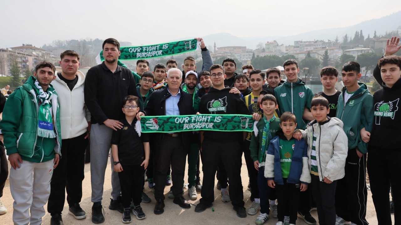 Başkan Bozbey, Bursaspor taraftarlarıyla şampiyonluk heyecanını paylaştı