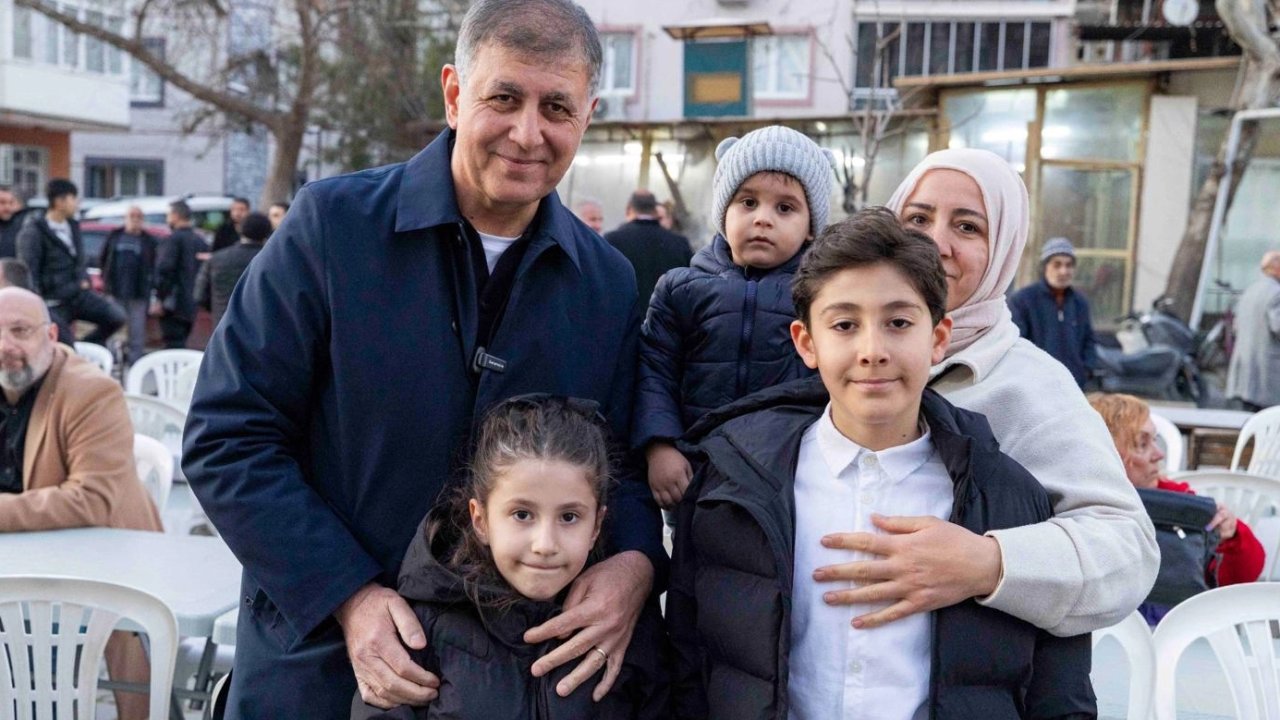 Başkan Tugay: Bayramlıksız çocuk kalmayacak