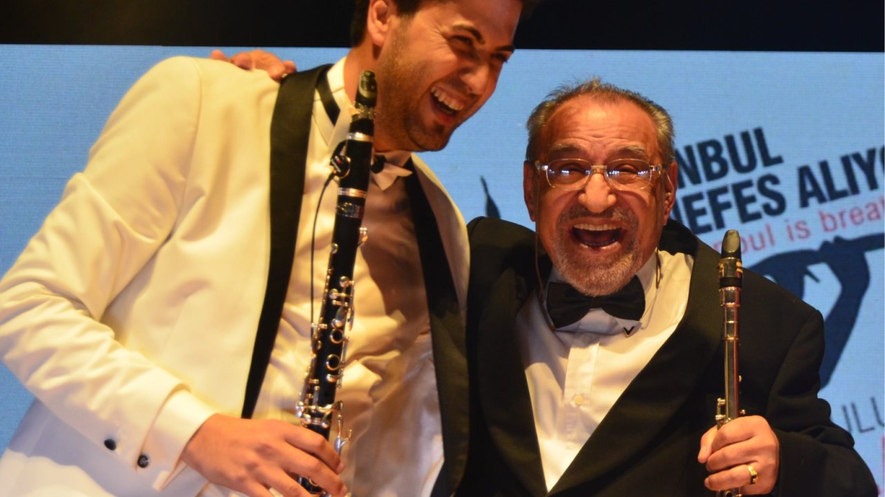 Bayram sabahlarına nefes verecek albüm