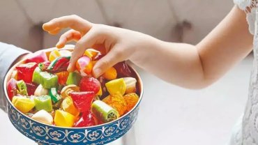 Bayramda yapışkan yumuşak şekerlere dikkat!
