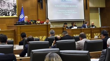 Bursa Büyükşehir Meclisi’nde gergin toplantı! Su zamları, BUSKİ borçları ve yönetim eleştirileri