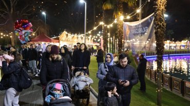 Bursa Büyükşehir'in Ramazan Meydanı ışıl ışıl