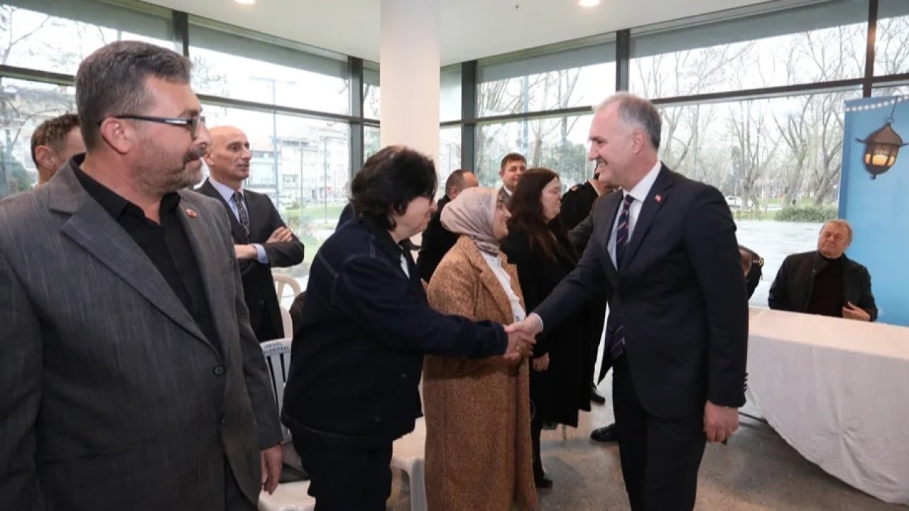 Bursa İnegöl’de protokol ve halk bayramlaştı