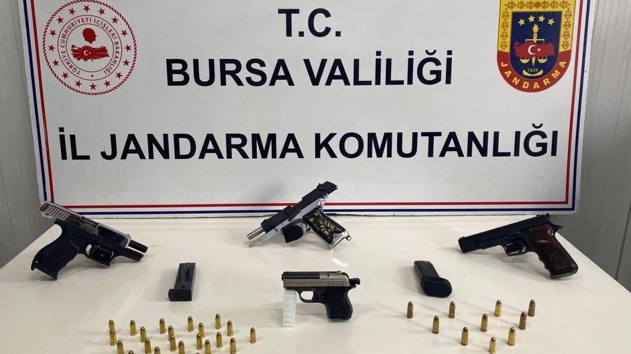 Bursa İnegöl’de ruhsatsız silah operasyonu