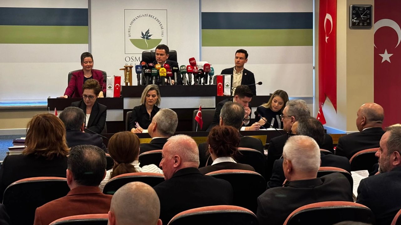 Bursa Osmangazi Meclisi'nde Tanju Özcan gerginliği!