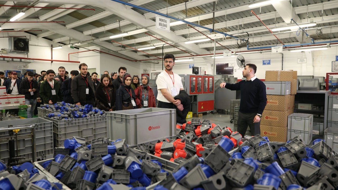Bursa Osmangazi’de genç girişimciler üretim dünyasını tanıdı