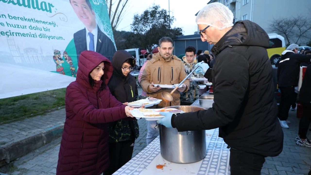 Bursa Osmangazi'de gönül sofrası kuruldu