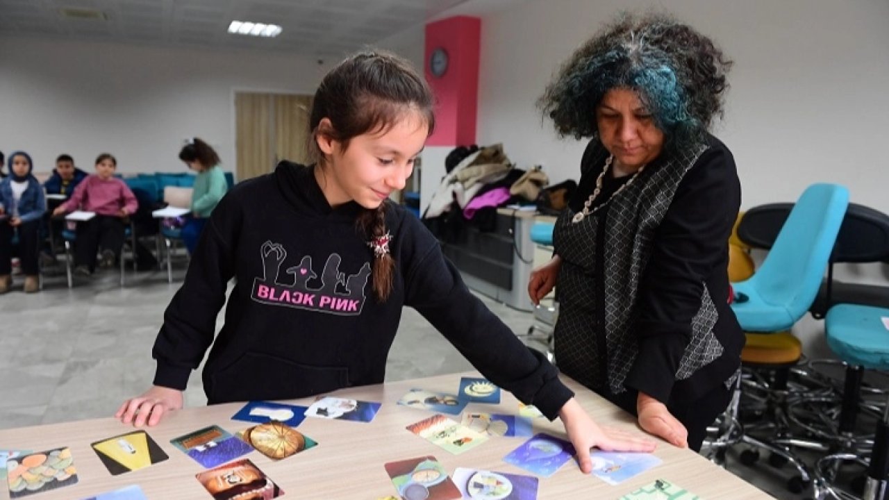 Bursa Osmangazi’de küçük yazarlardan büyük adım