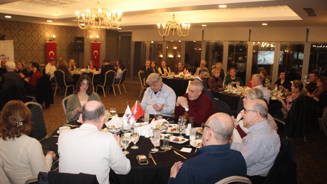 Bursa’da BUMİAD’dan dayanışma iftarı