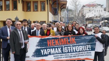 Bursa’da hekimlerden 'sağlık hakkı' yürüyüşü