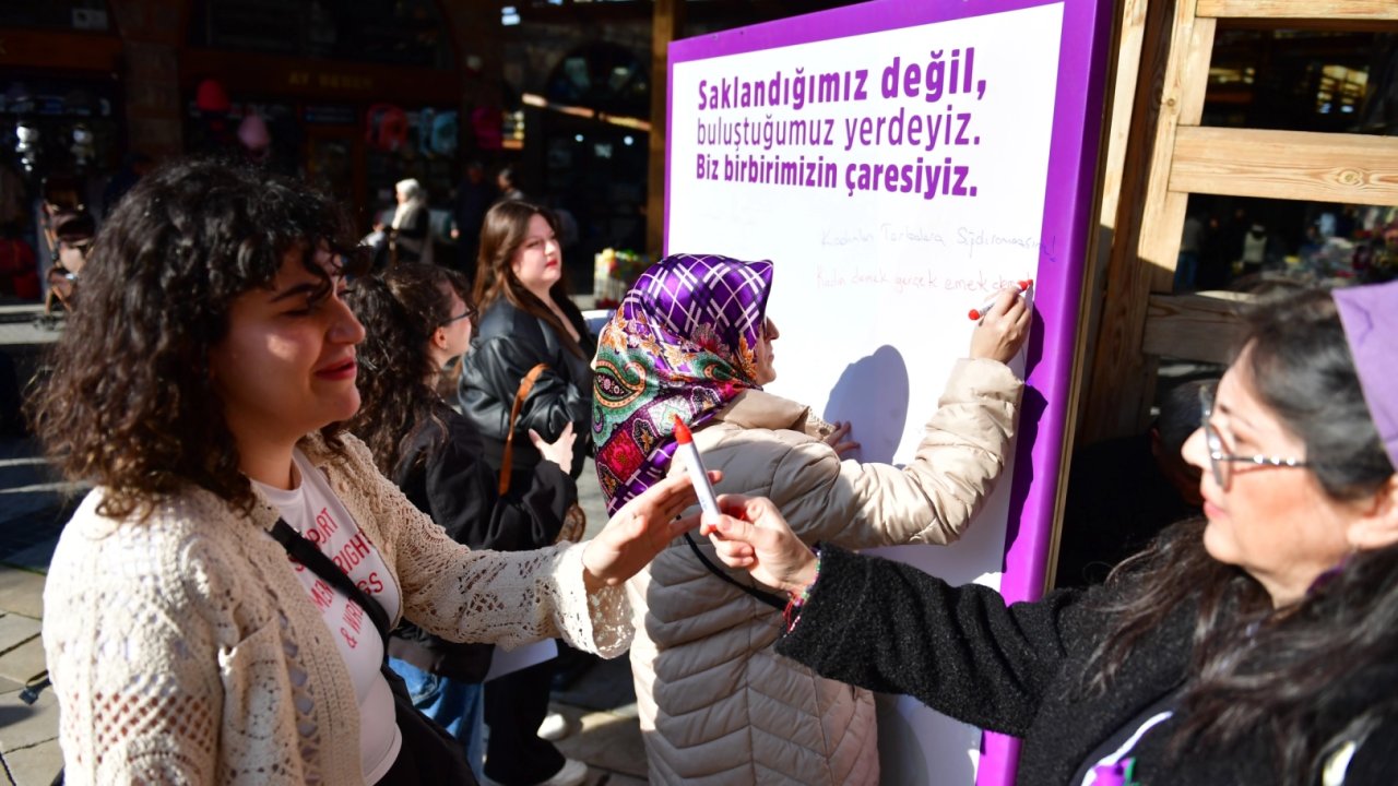 Bursa’da kadınlardan 'şiddetsiz ve eşit yaşam' talebi