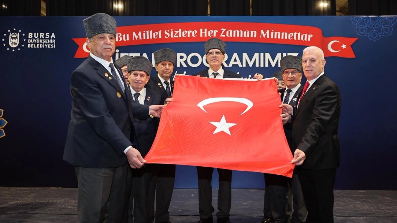 Bursa'da şehit aileleri ve gaziler Büyükşehir'in kardeşlik sofrasında buluştu