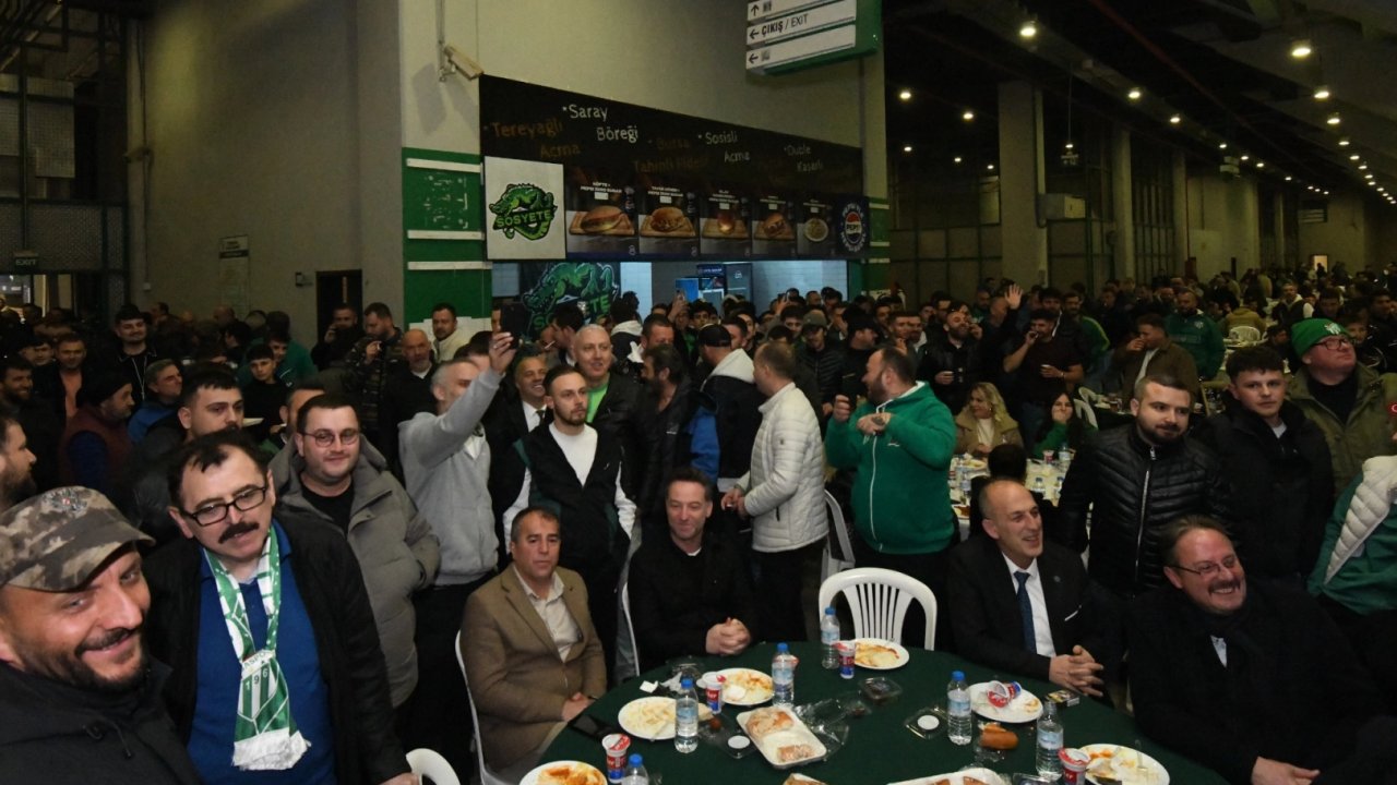 Bursa'da Teksaslı Bursasporlular aynı sofrada buluştu