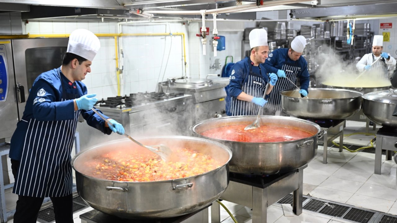 Bursa'nın dayanışma mutfağı büyüyor