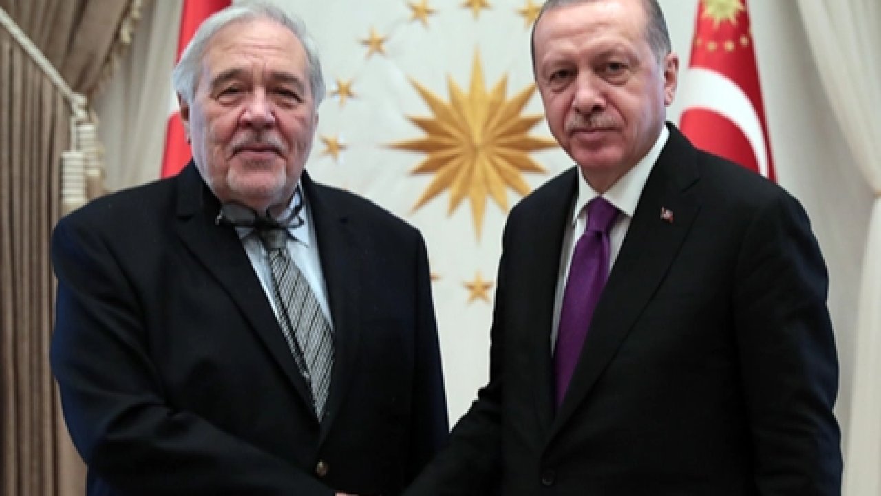 Cumhurbaşkanı Erdoğan'dan Türk tarihinin duayenine taziye mesajı