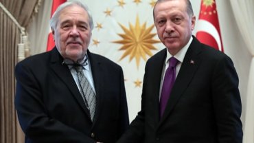 Cumhurbaşkanı Erdoğan'dan Türk tarihinin duayenine taziye mesajı