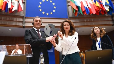 Ekrem İmamoğlu’na Brüksel’de Paweł Adamowicz Ödülü