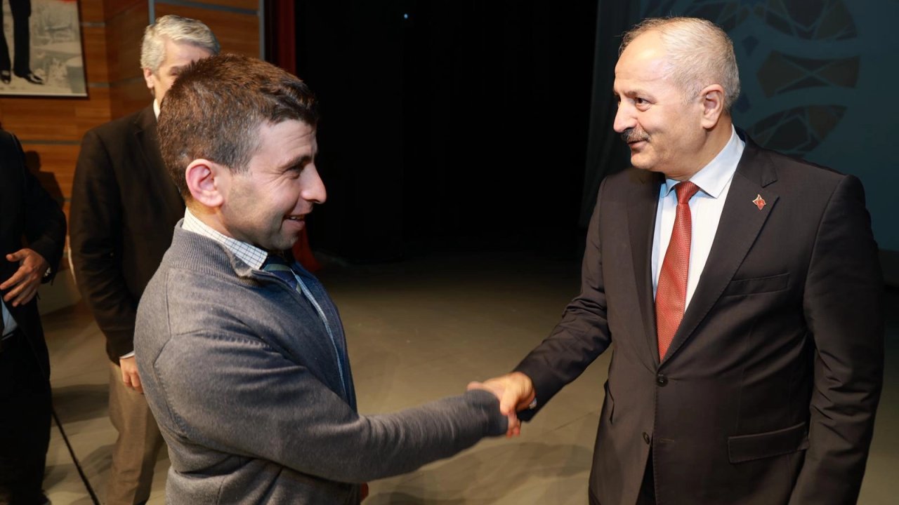 Gebze'de belediye personeli bayramlaştı