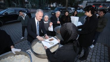 İnegöl Belediyesi'nden fakülte bahçesinde iftar bereketi