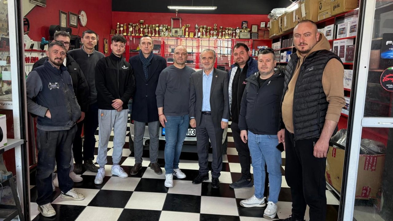 İYİ Partili Akalın’dan araç aksesuarı sektörüne ziyaret