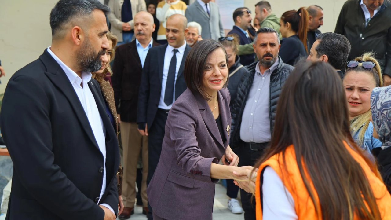 İzmir Karabağlar Belediyesi bayramlaştı