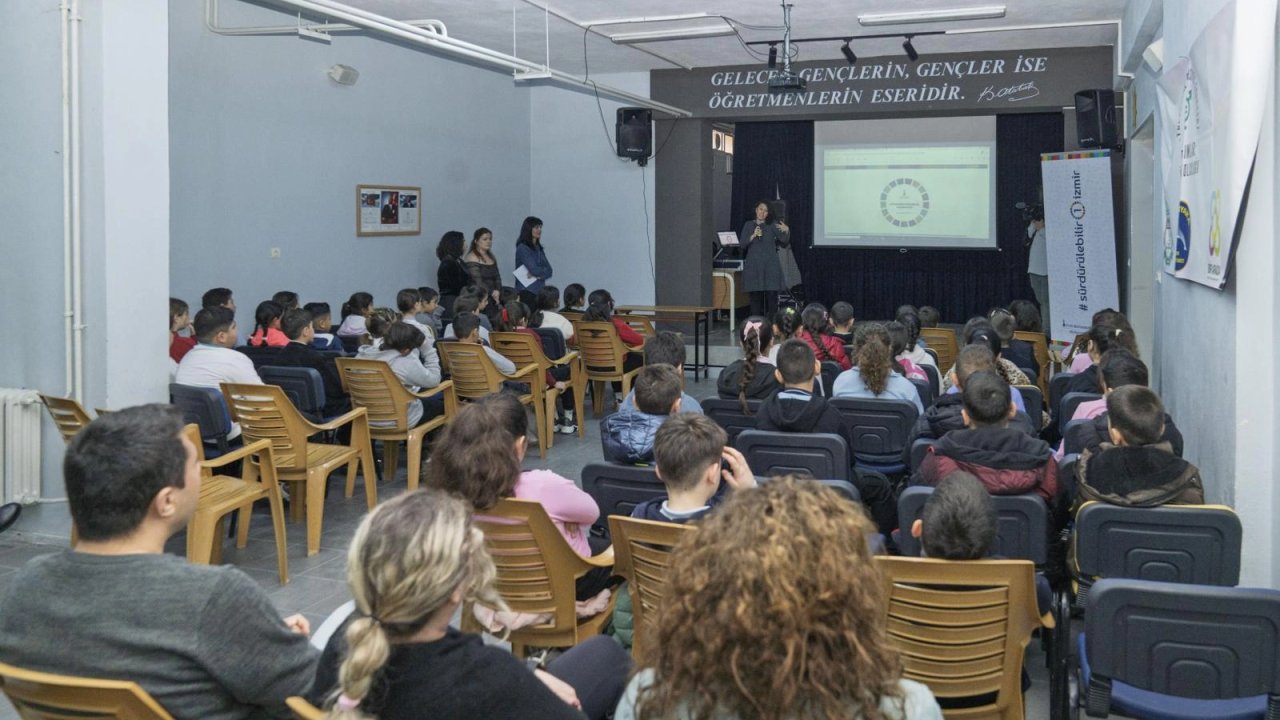 İzmir’de çocuklar iklim için harekete geçti