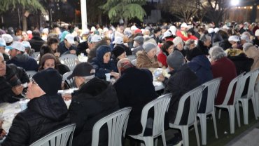 İzmit sofrasını bu kez Yahya Kaptan’la paylaştı