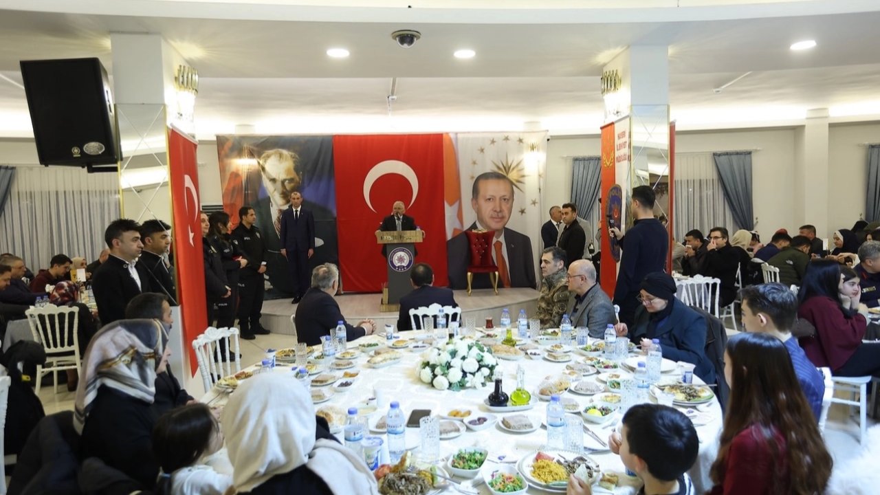 Kayseri Büyükşehir şehit aileleriyle iftar sofrasında buluştu