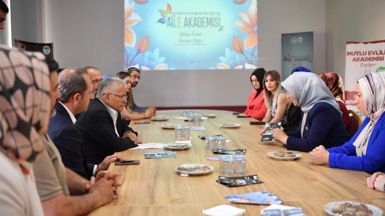 Kayseri Büyükşehir'den 5 binden fazla aileye danışmanlık